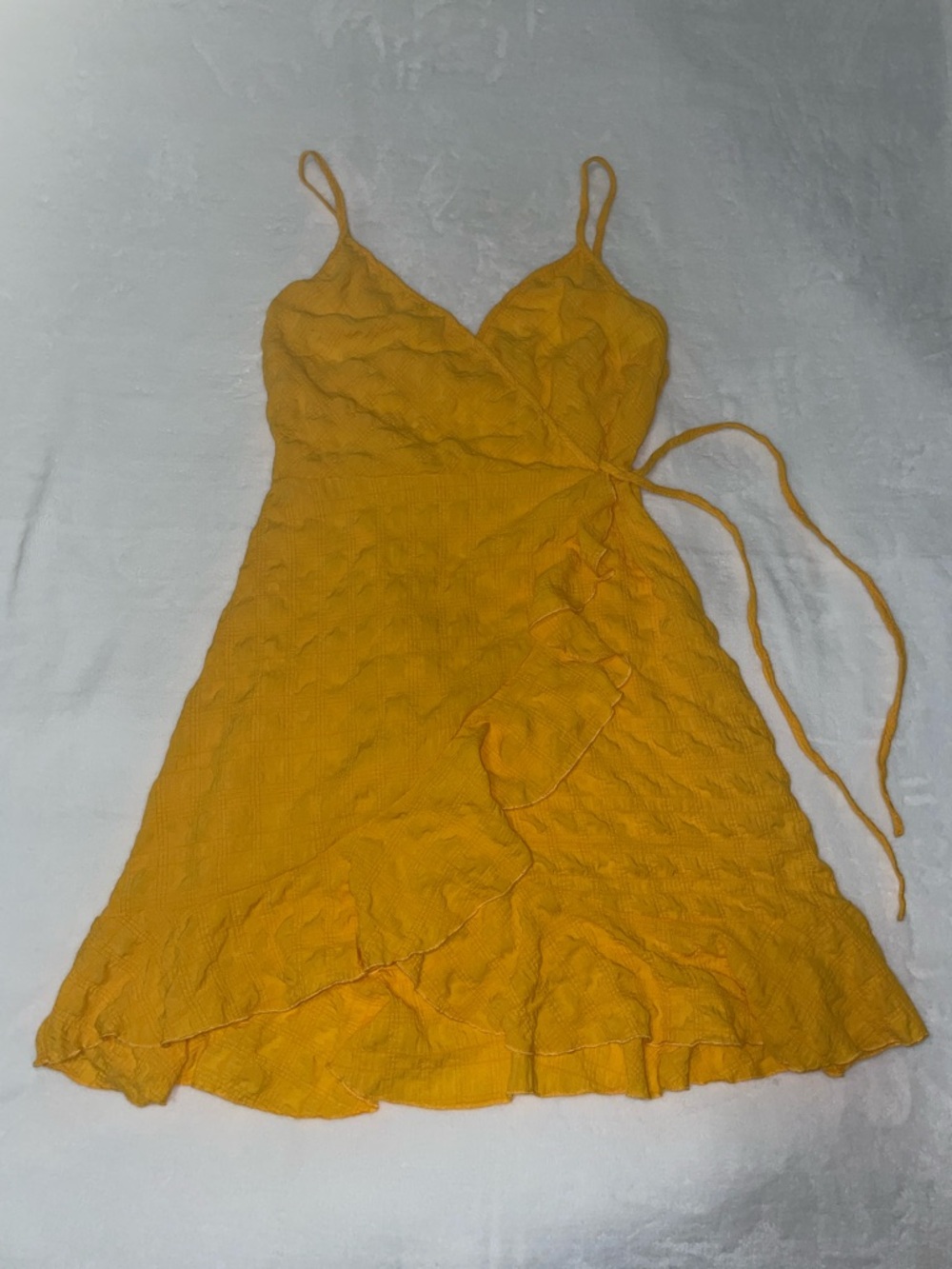 NWOT Wrap Mini Dress Yellow Sunny Summer Adjustable Flattering Medium Large